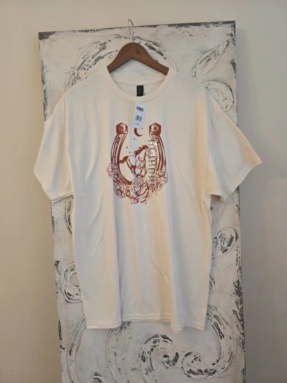 Gildan Cream Short-Sleeve Tee with Rust Horseshoe & Floral Graphic
